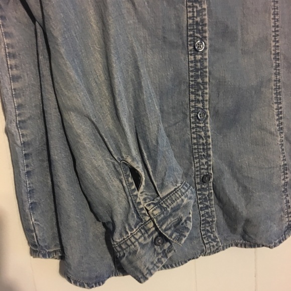 Chico’s denim button up top - Picture 5 of 7